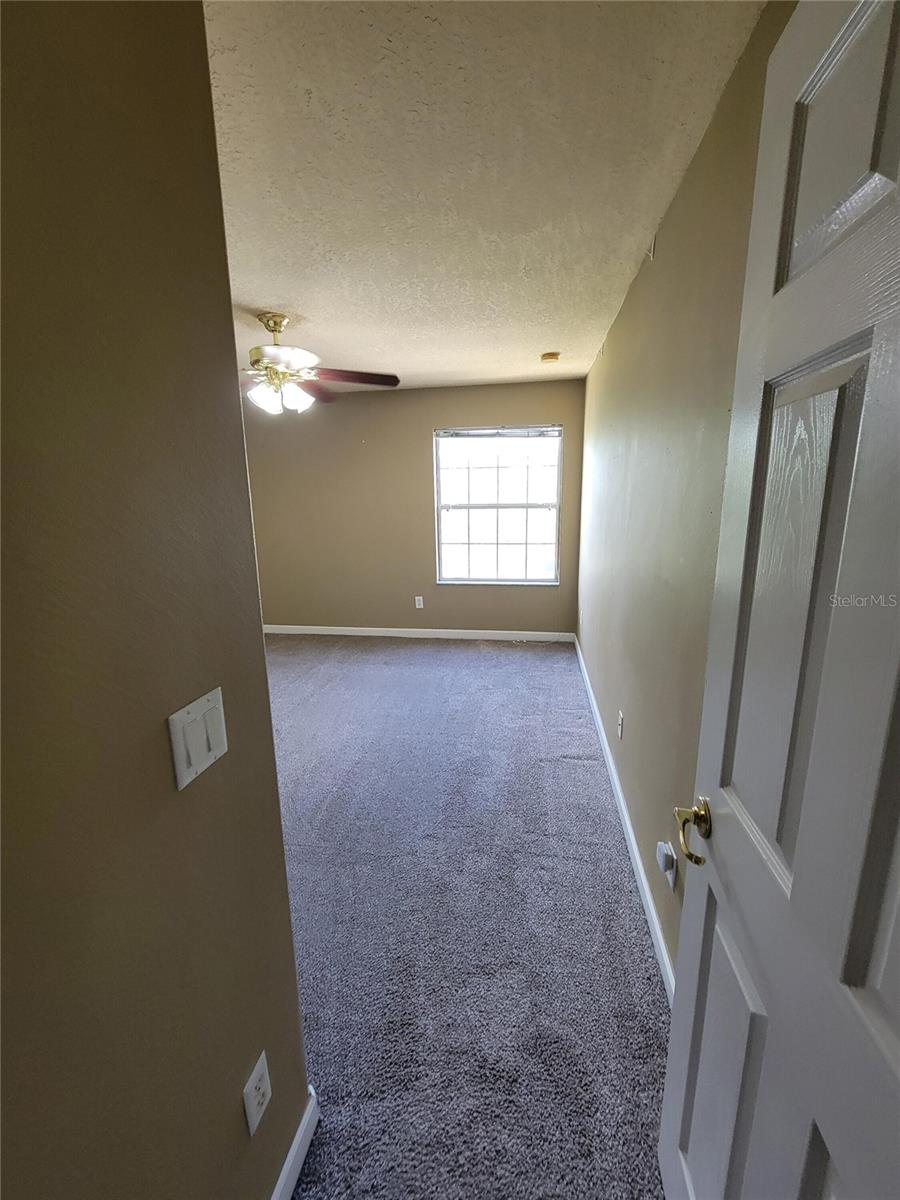 3145 TWISTED OAK LOOP