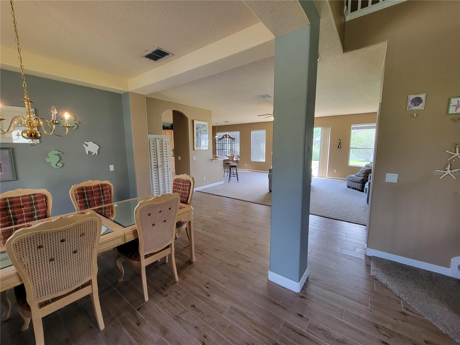 3145 TWISTED OAK LOOP