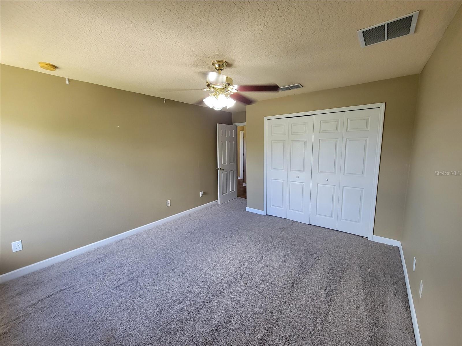 3145 TWISTED OAK LOOP