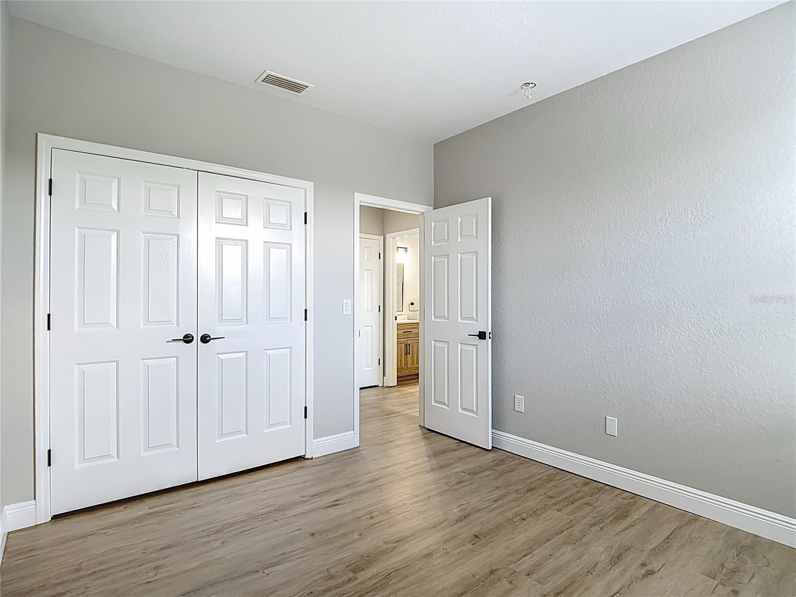 1206 SUMMERGATE DR
