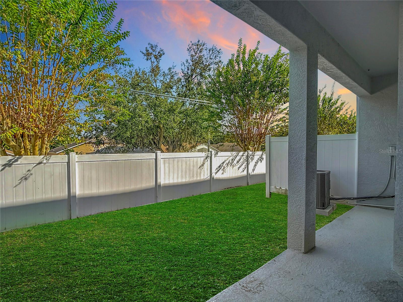 1206 SUMMERGATE DR