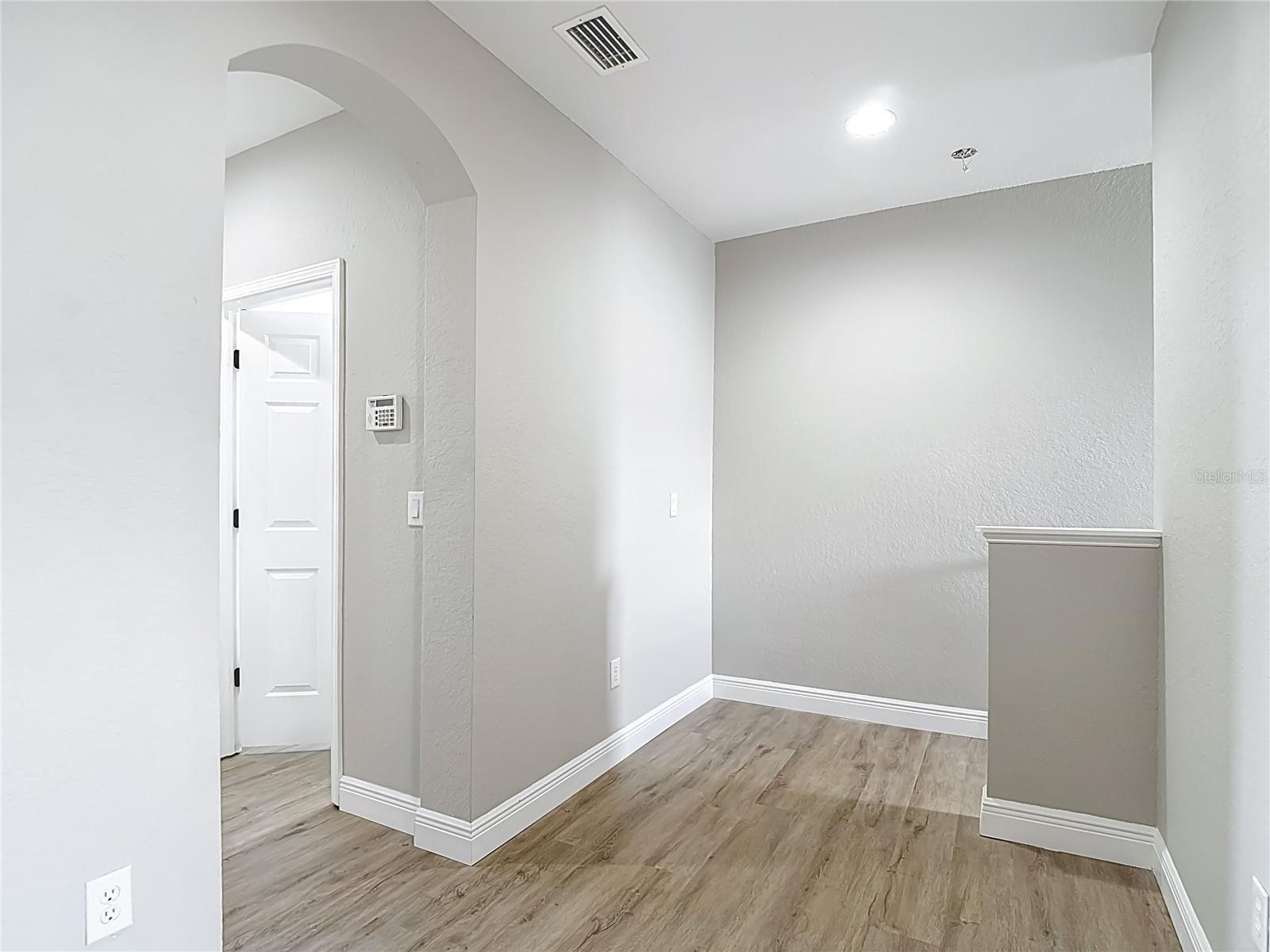 1206 SUMMERGATE DR