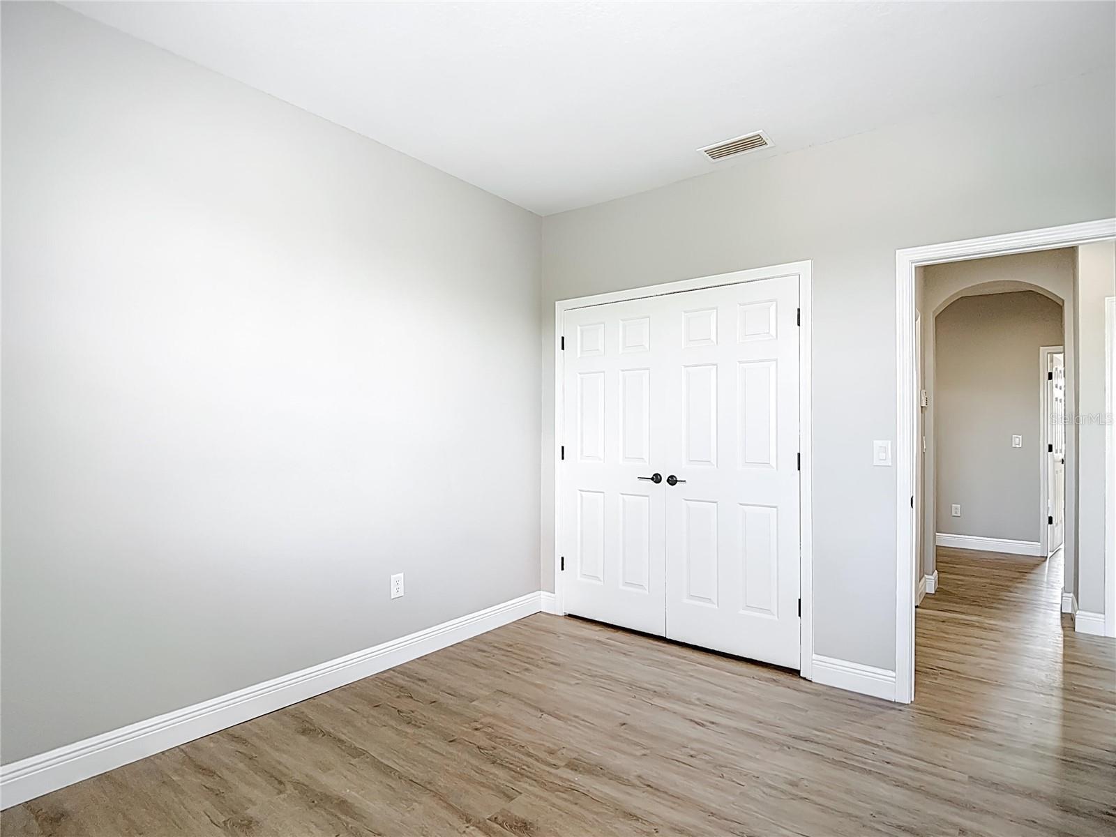 1206 SUMMERGATE DR