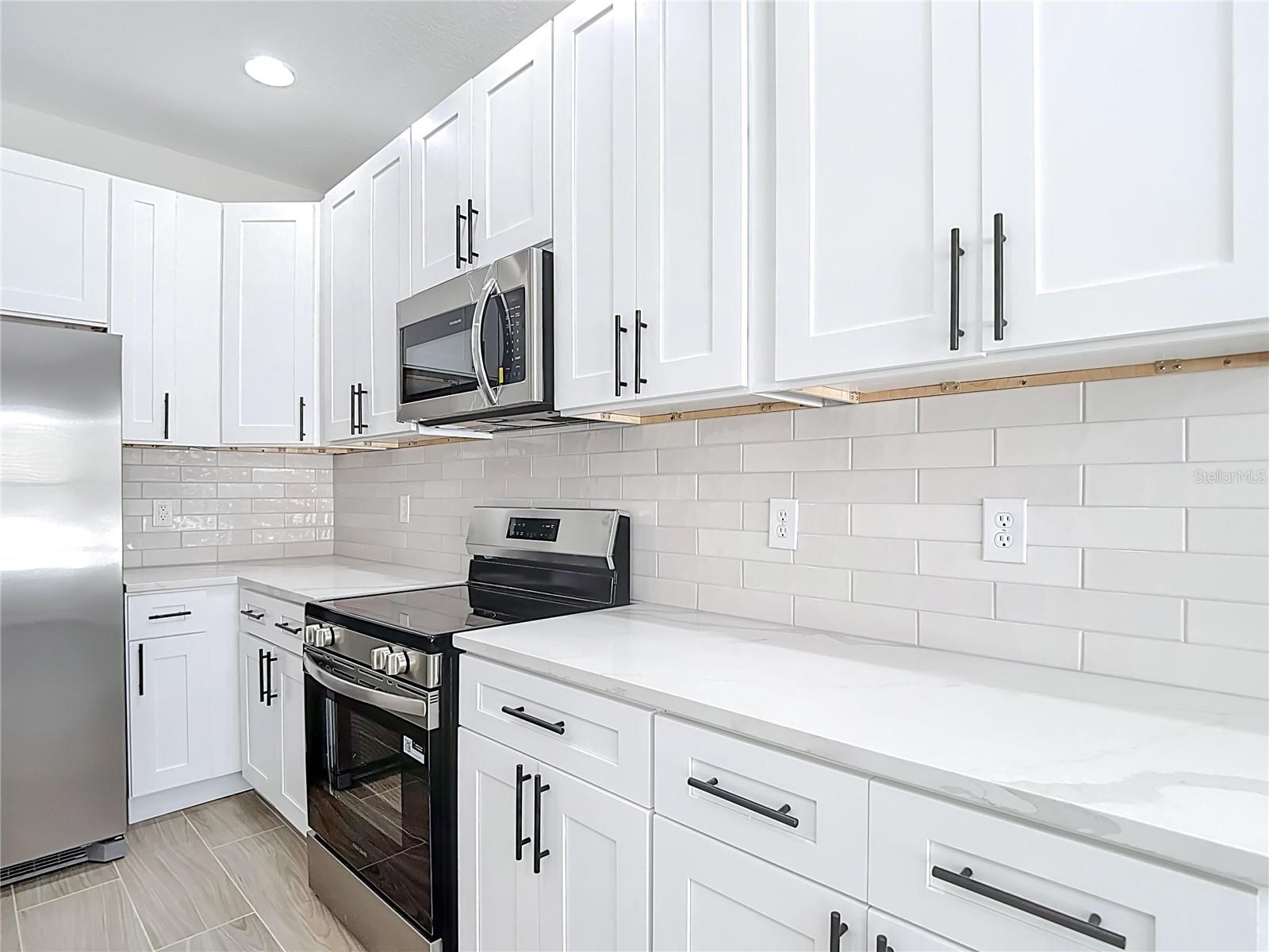 1206 SUMMERGATE DR