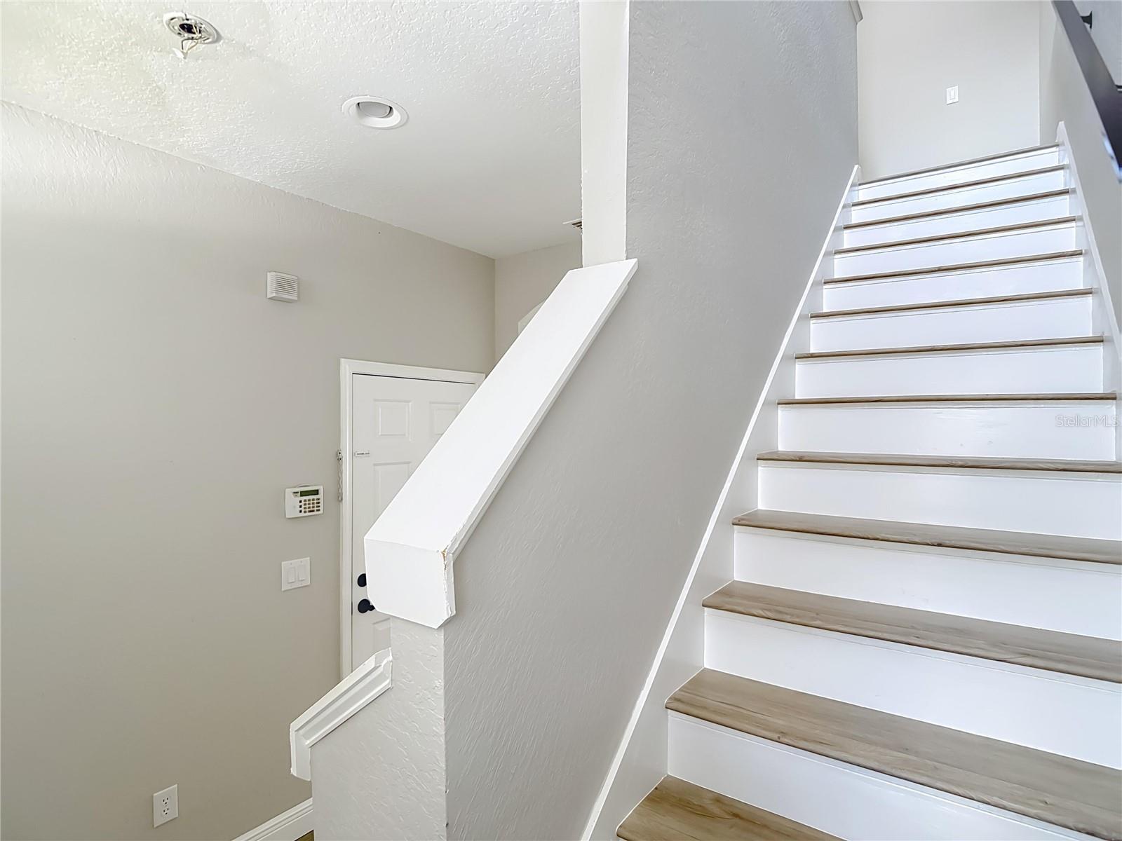 1206 SUMMERGATE DR