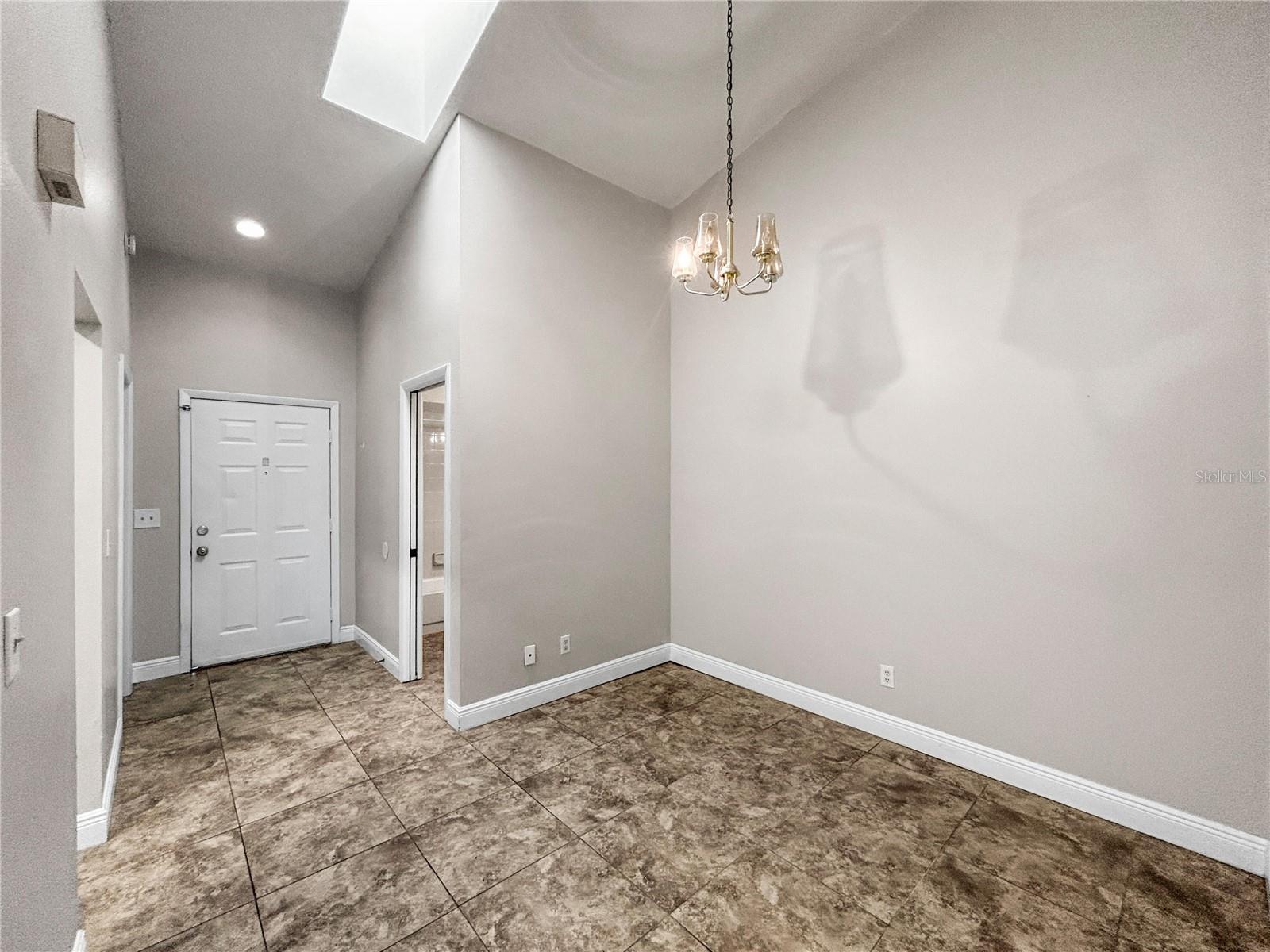 11746 SPRING TREE LN
