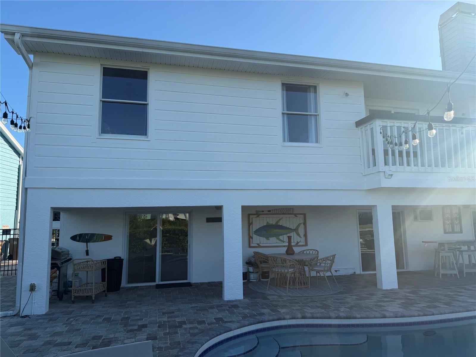 328 6TH AVE