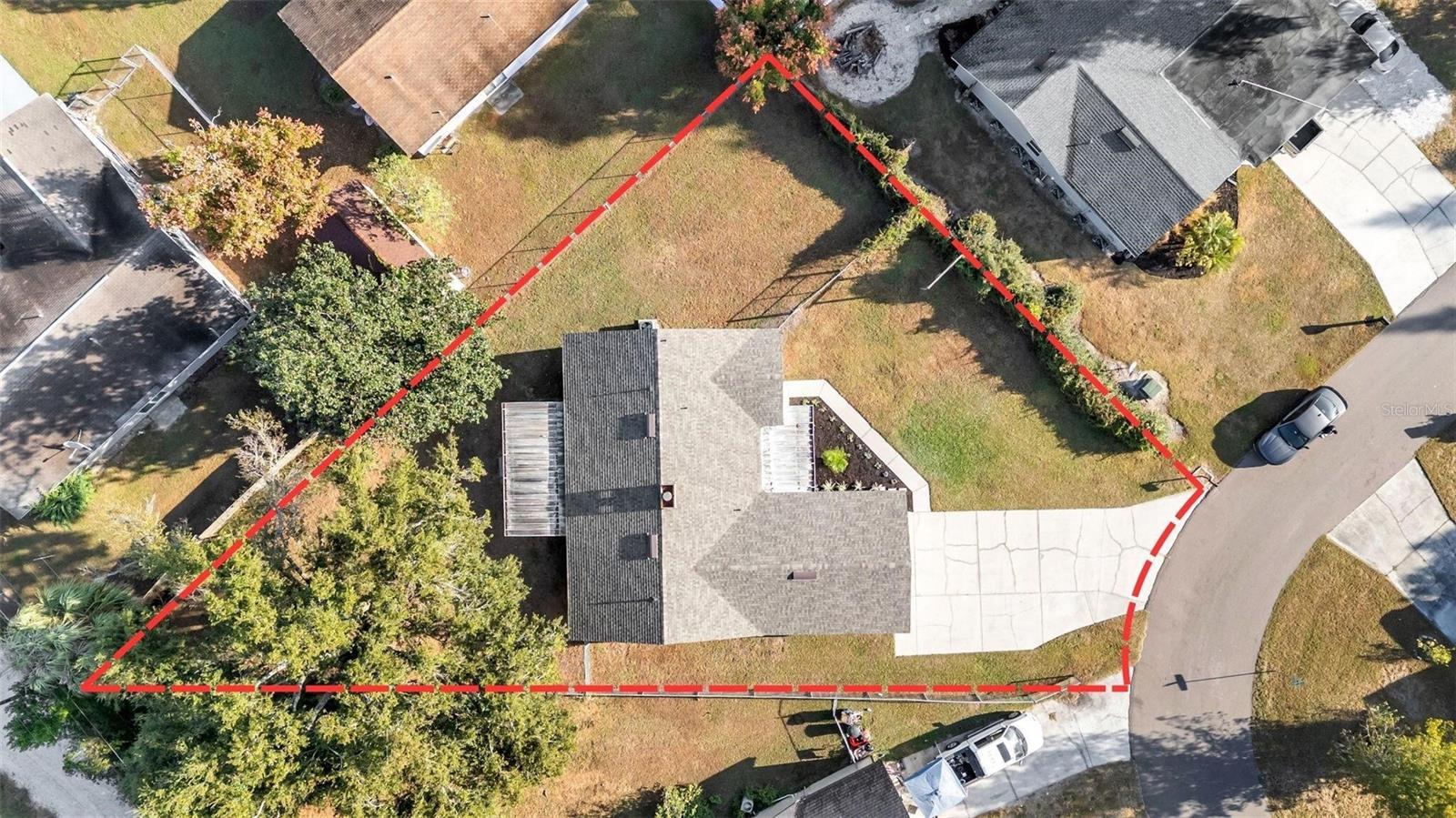 890 N OAKWOOD LOOP