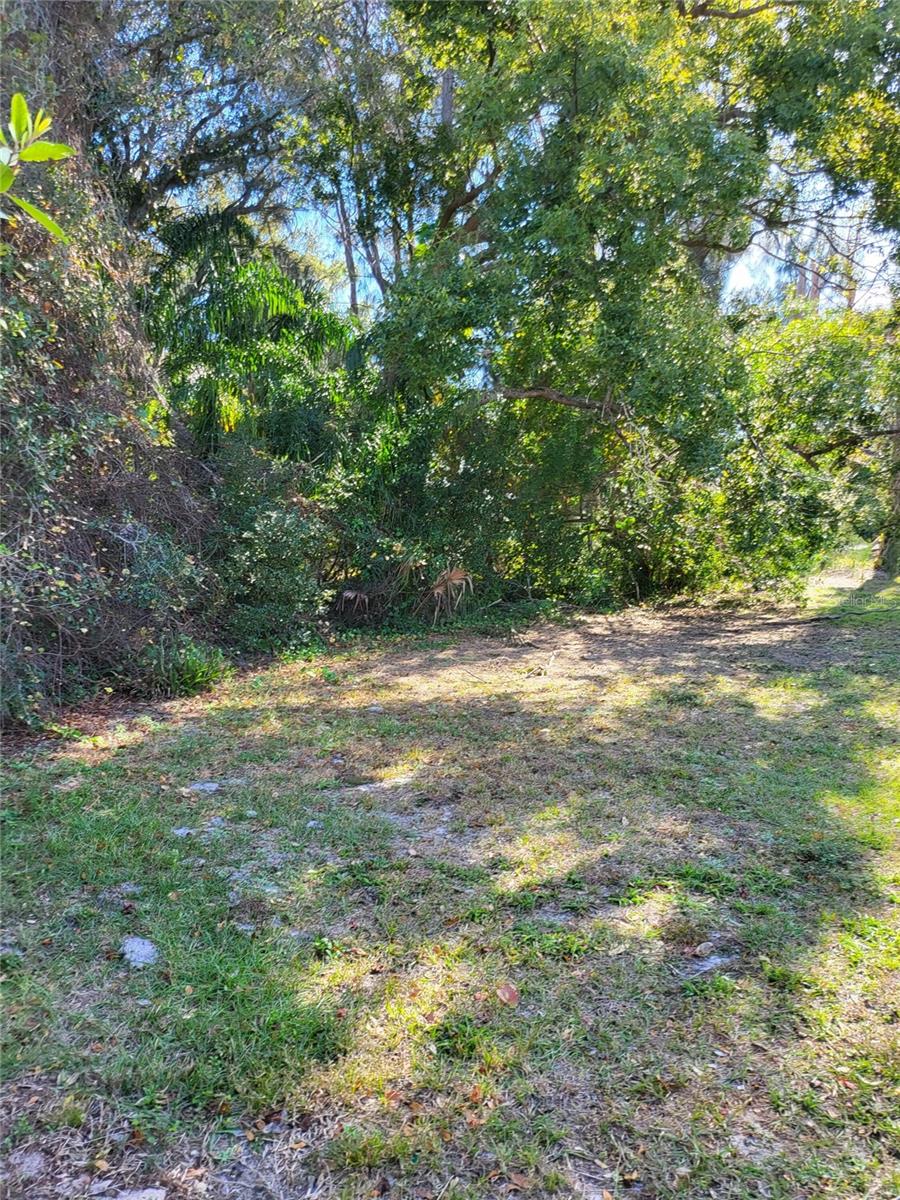2131 COACHMAN RD NE