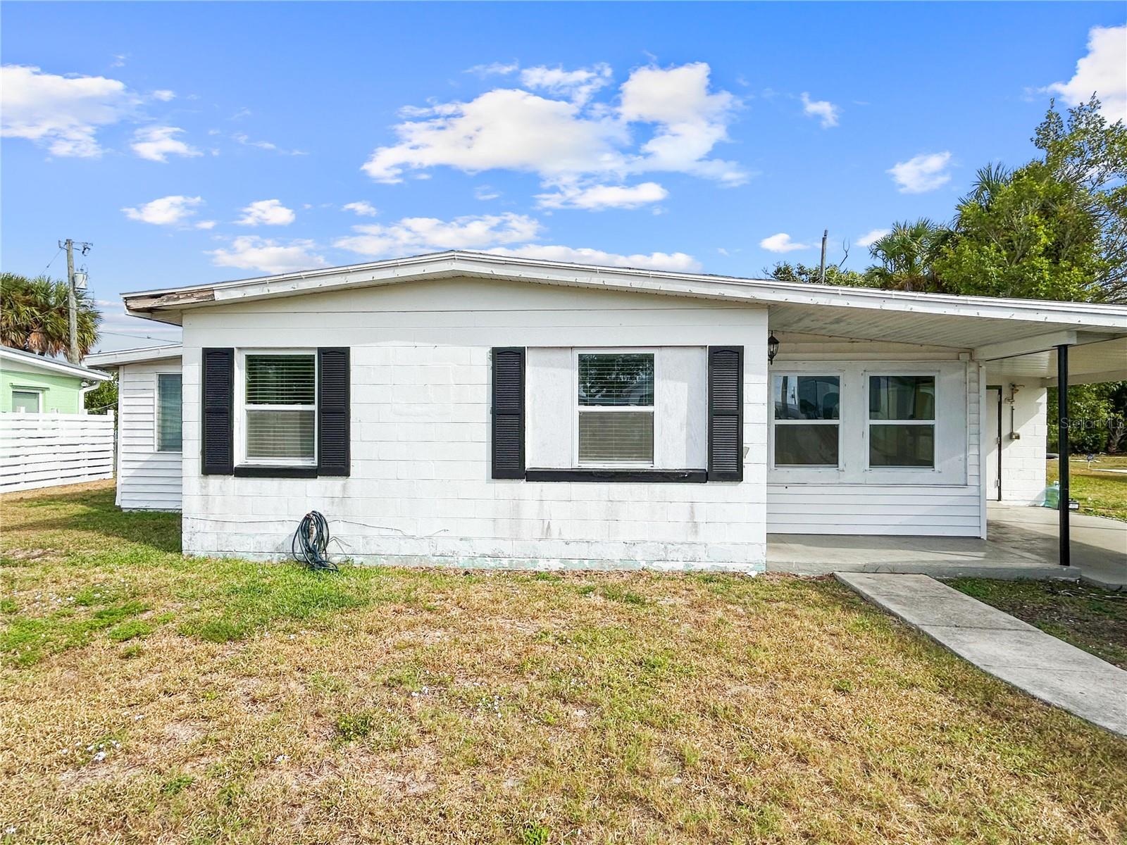 404 DUNN DR NE