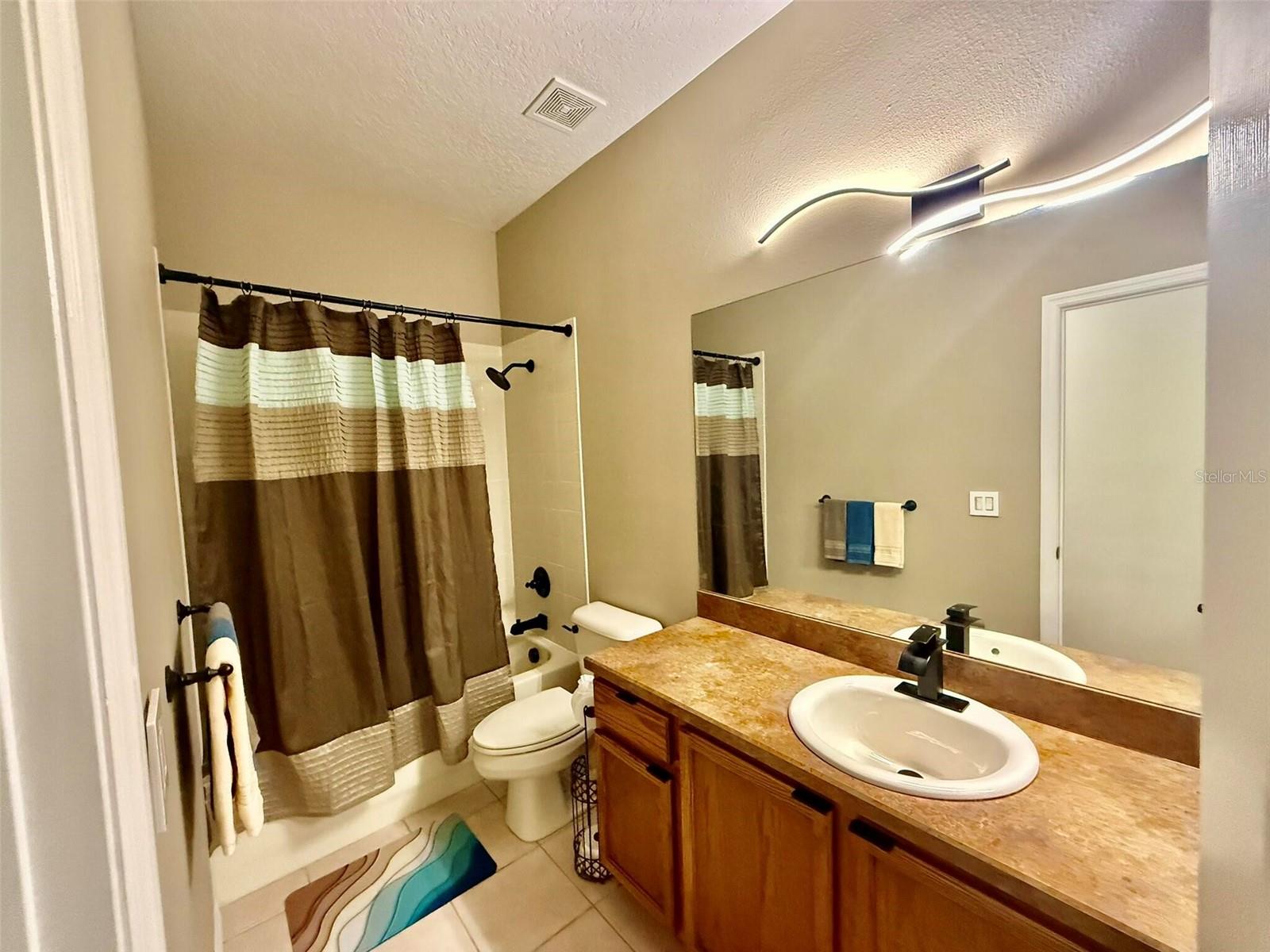 18018 MALAKAI ISLE DR