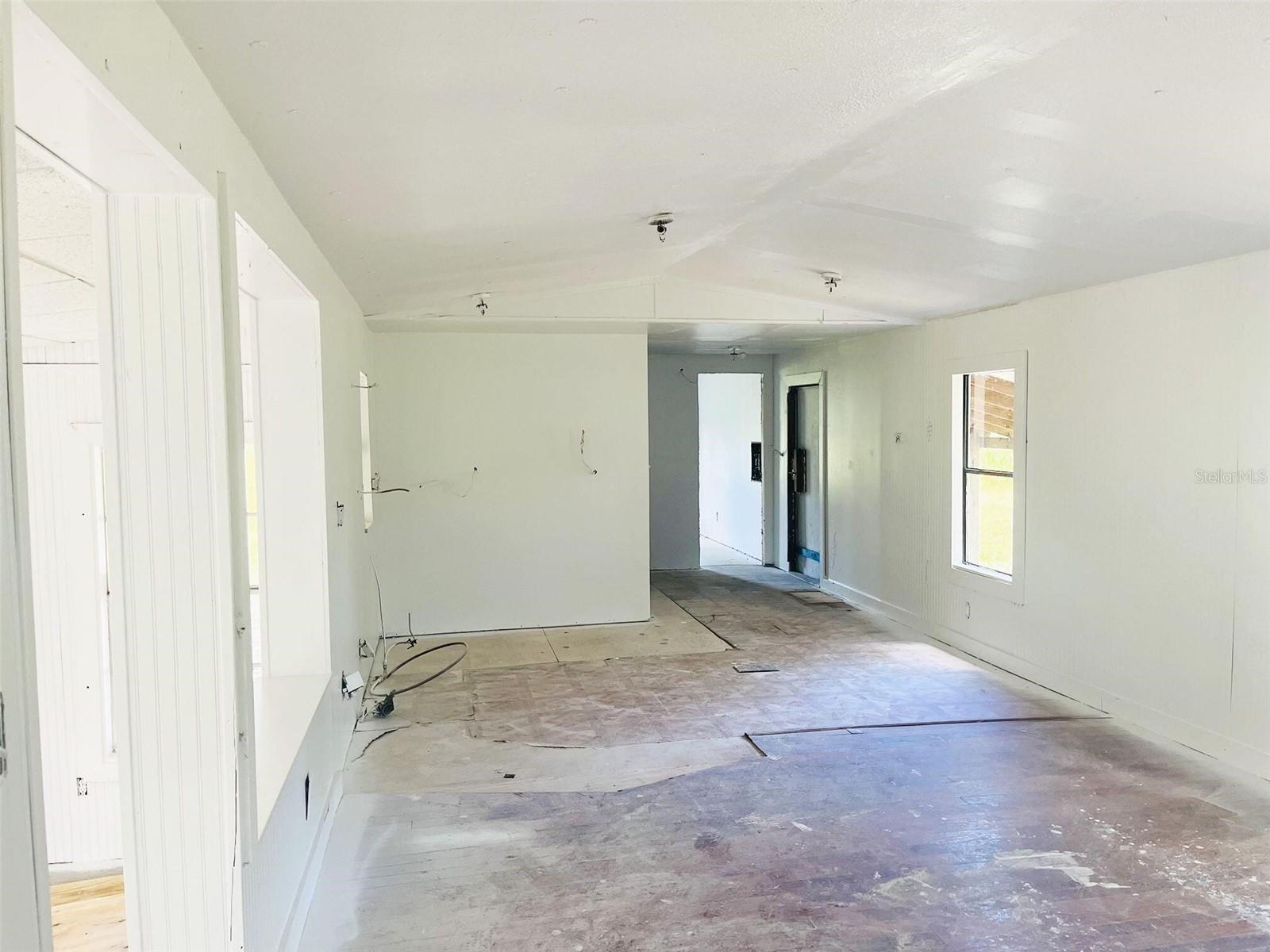 315 CREEKWOOD RUN