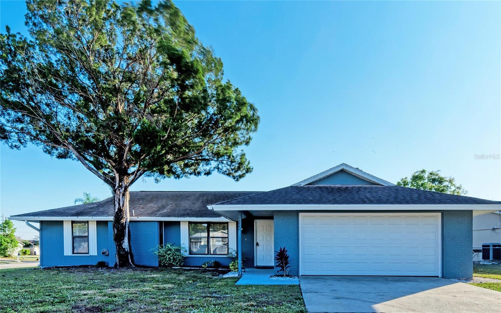 3114 LOCKWOOD LAKE CIR