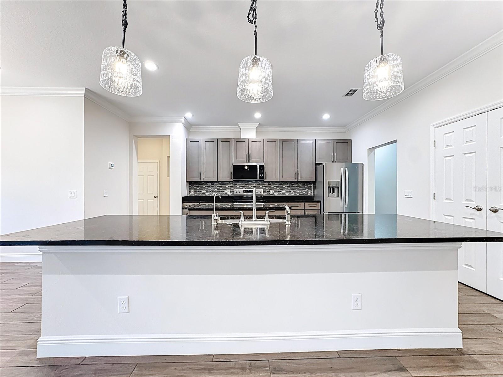 18708 REYNOLDS PKWY