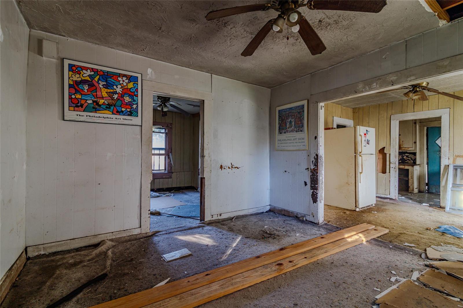 833 NW 11TH AVE