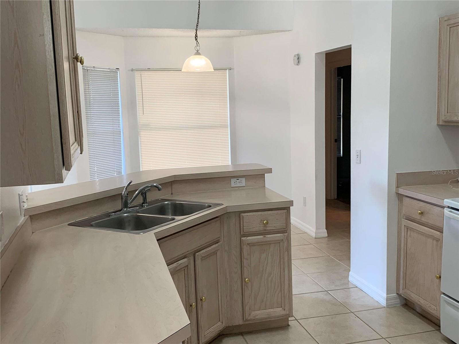 2323 LAUREL PINE LN