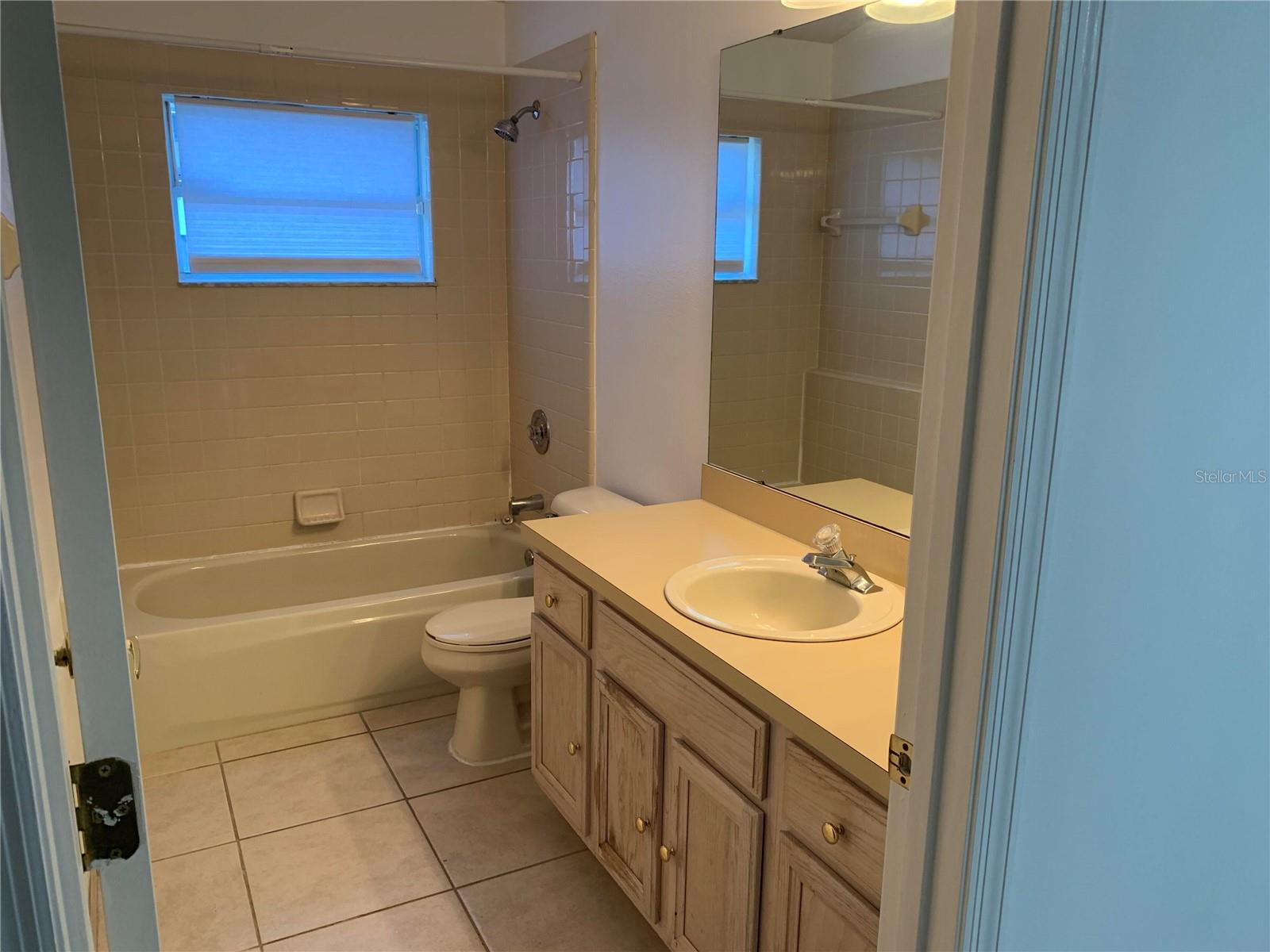 2323 LAUREL PINE LN