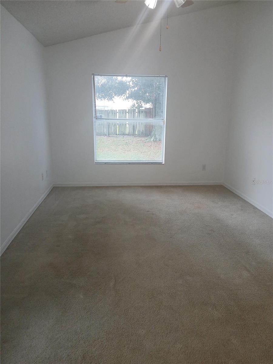 2323 LAUREL PINE LN