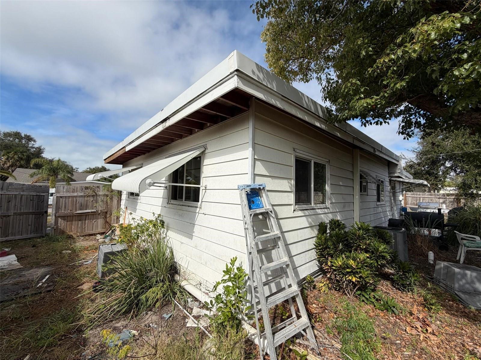 5165 104TH WAY N
