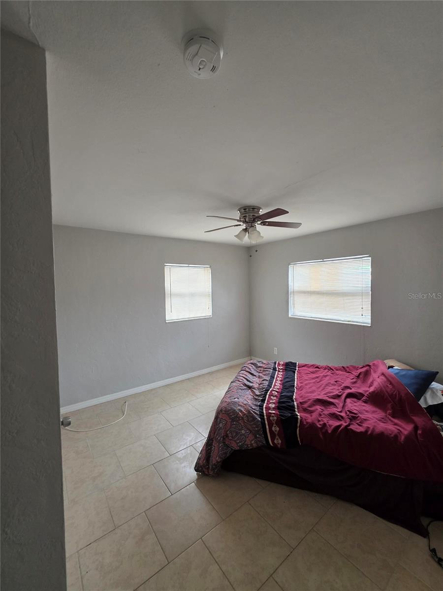 2728 39TH AVE N