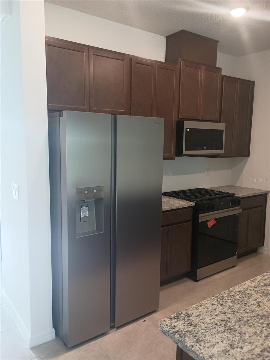 7004 BROAD WING LOOP