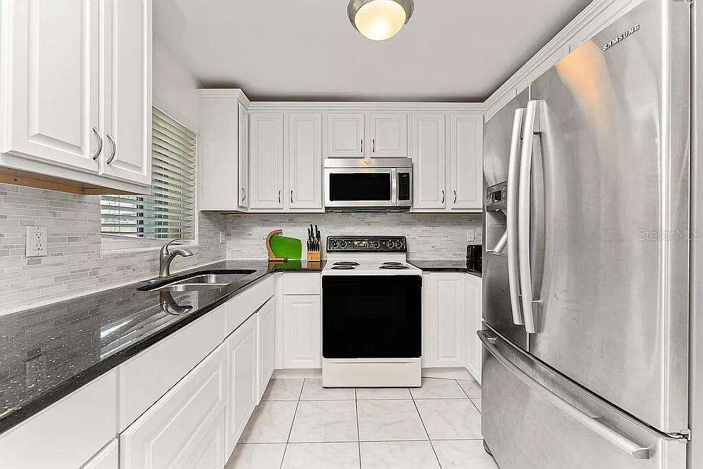 3420 SANTA CLARA DR