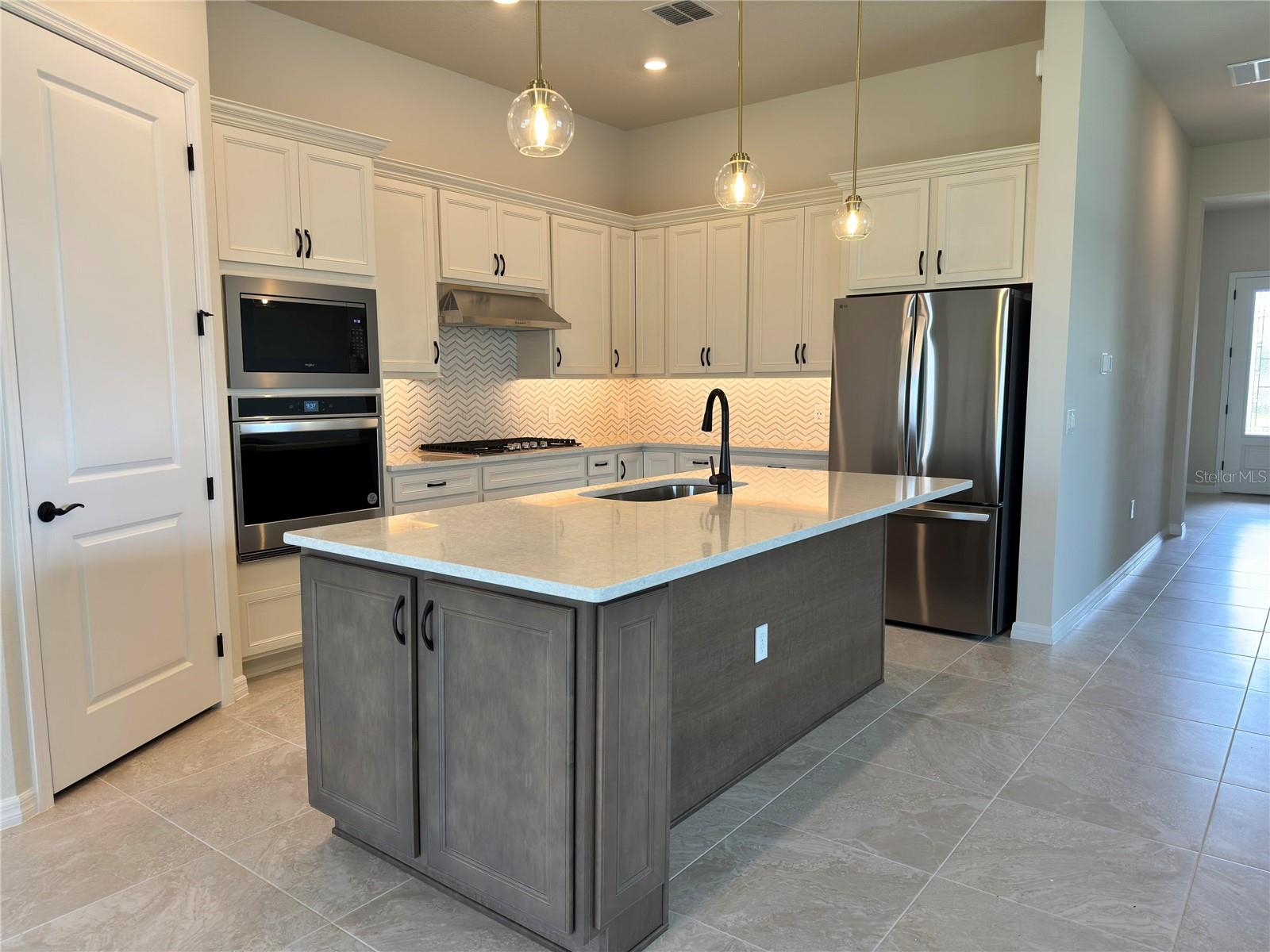 10366 PARKVIEW RESERVE LN