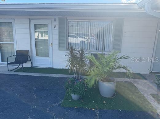 525 MANATEE CT #13