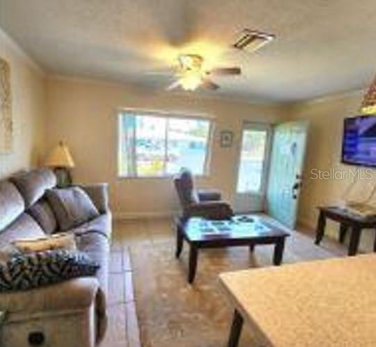 525 MANATEE CT #13