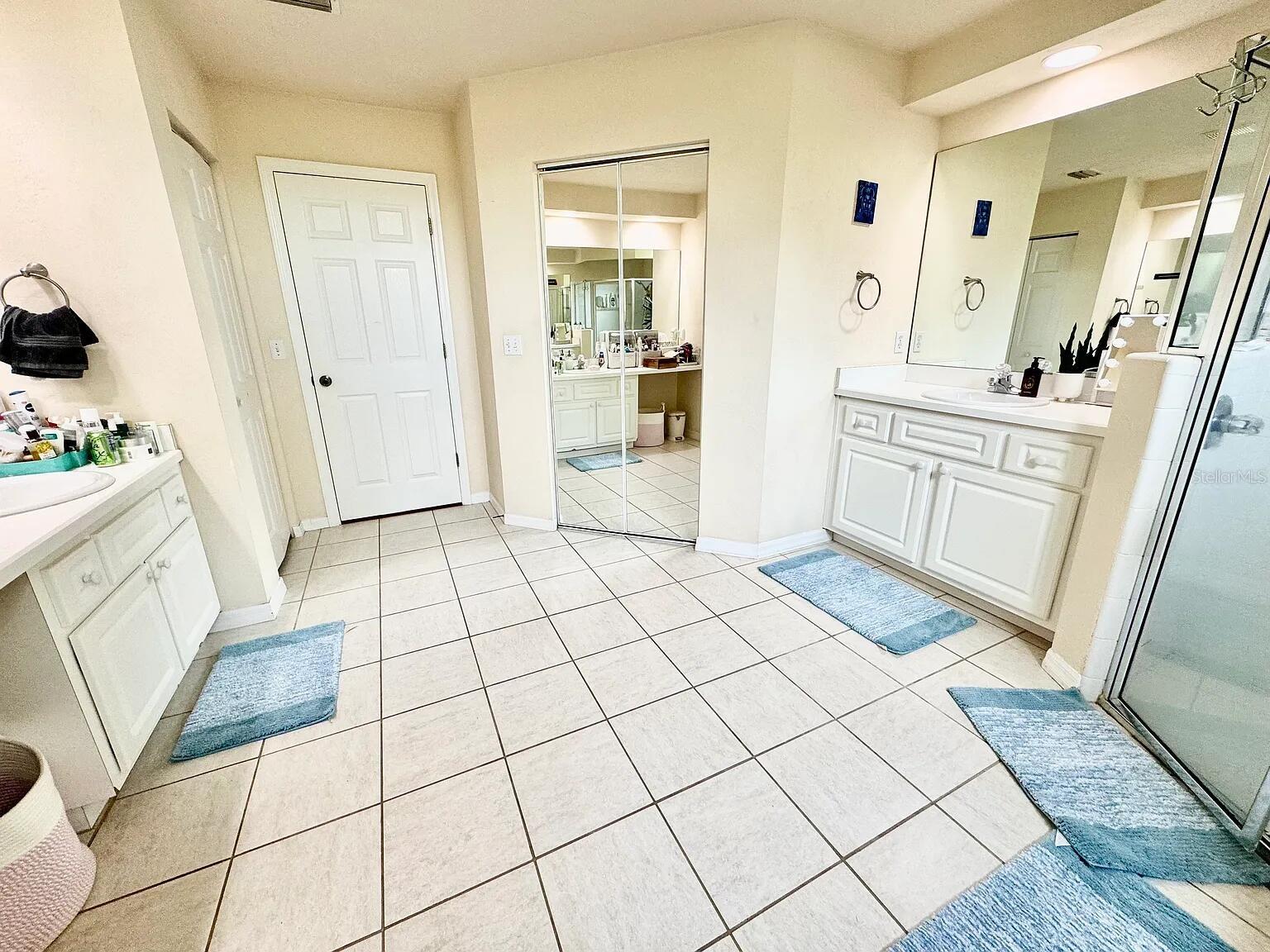 5164 SW 82ND TER