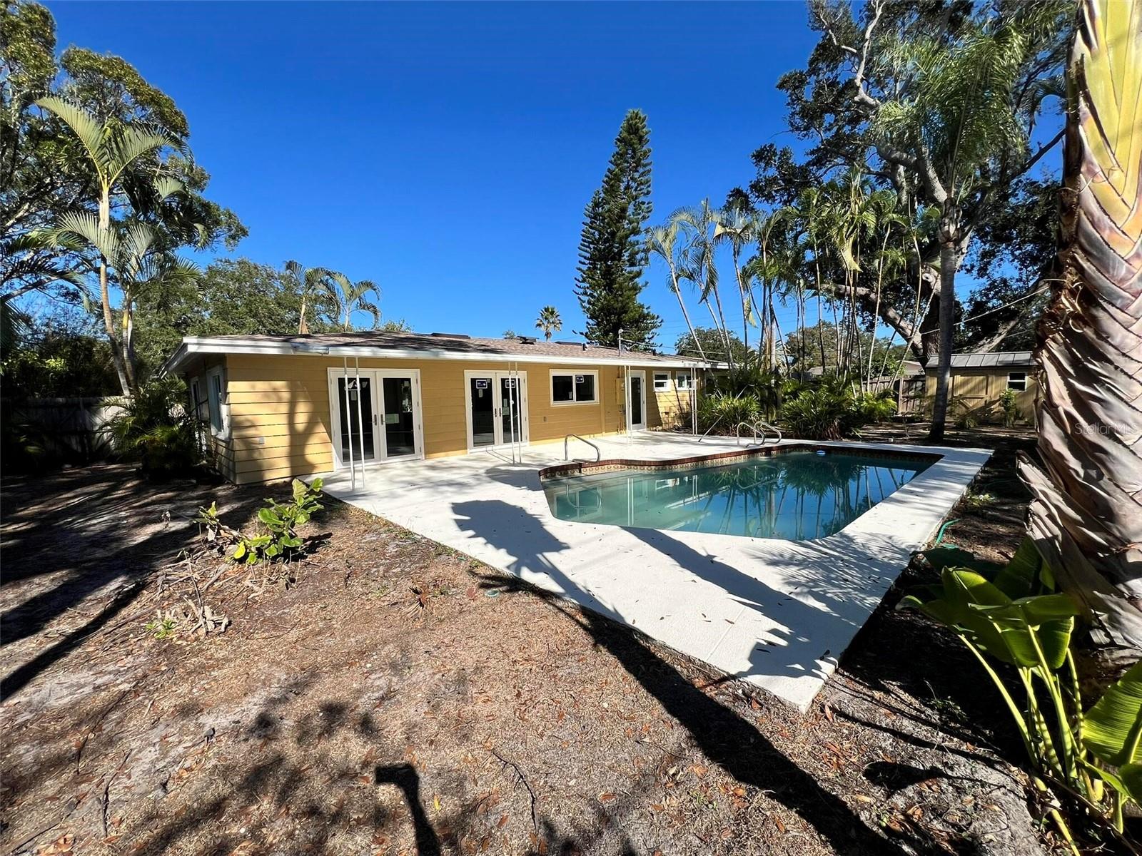 3180 BELLEVUE ST