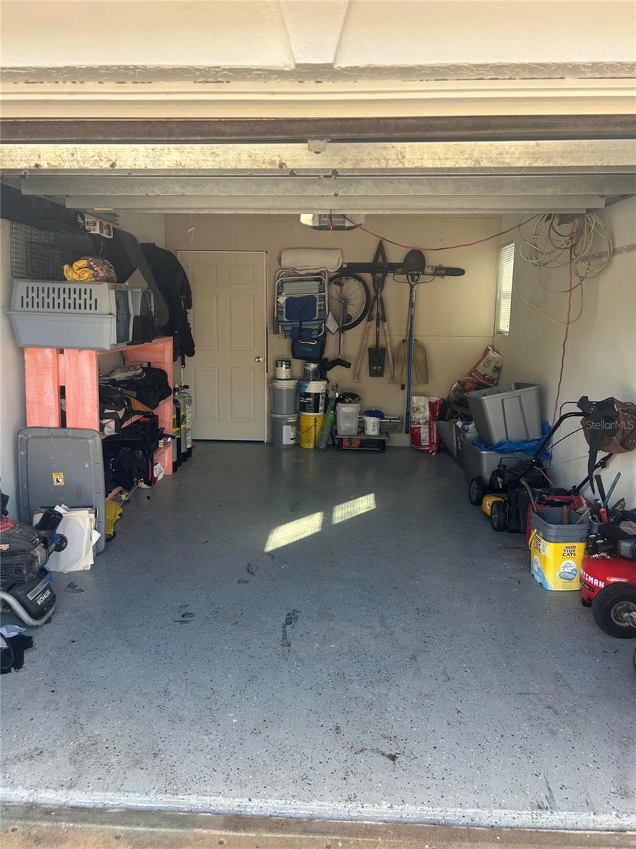 18566 VAN NUYS CIR