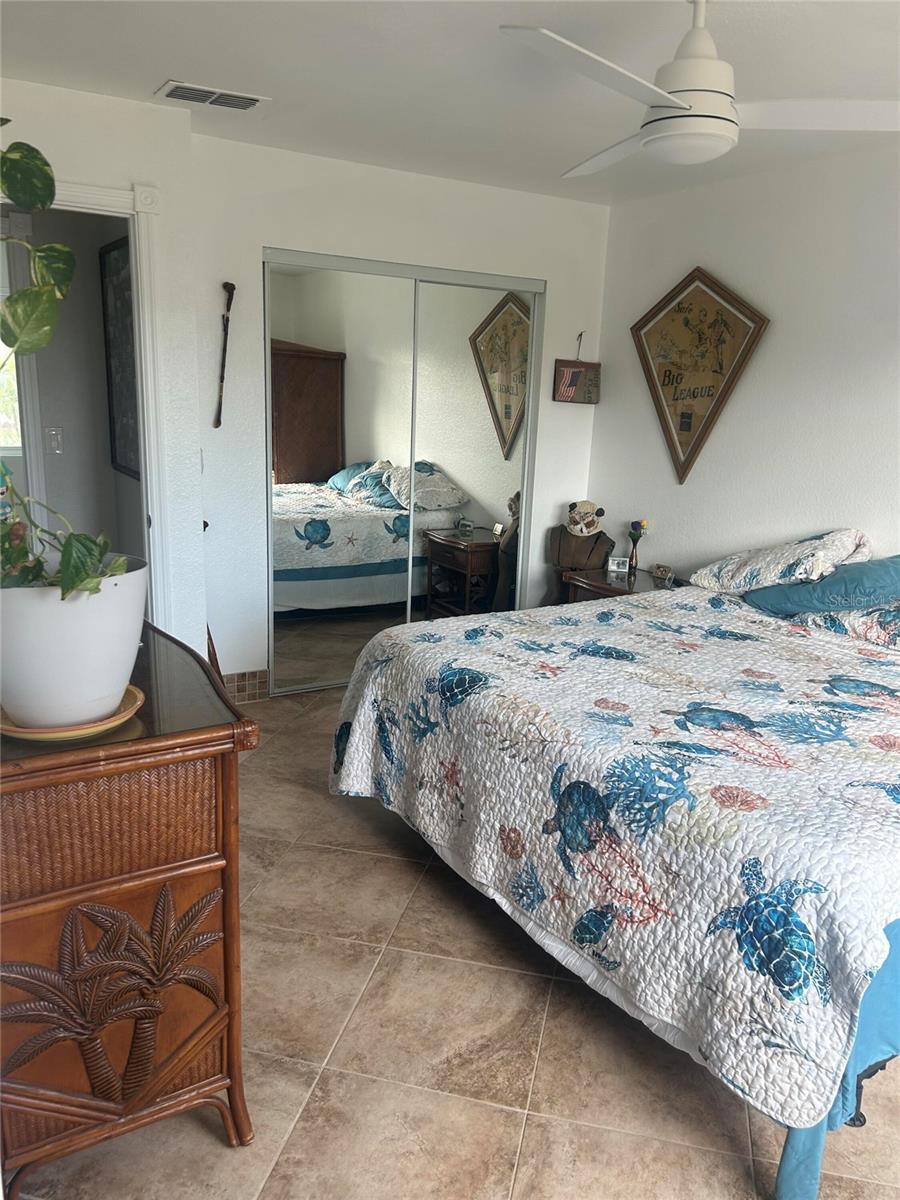 18566 VAN NUYS CIR