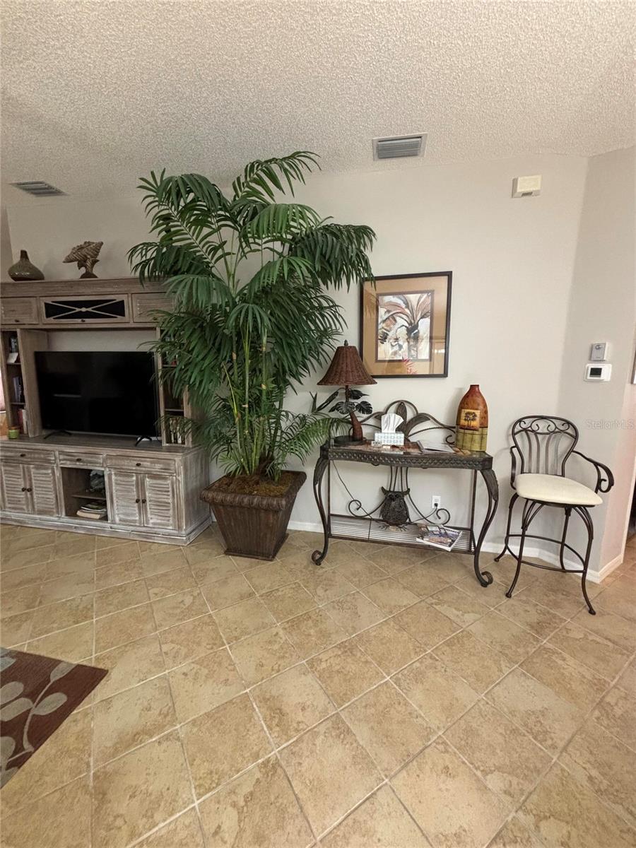 1069 BURNETTOWN PL