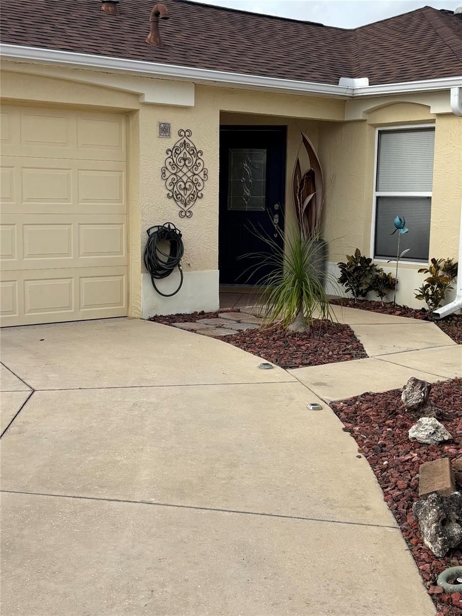 1069 BURNETTOWN PL