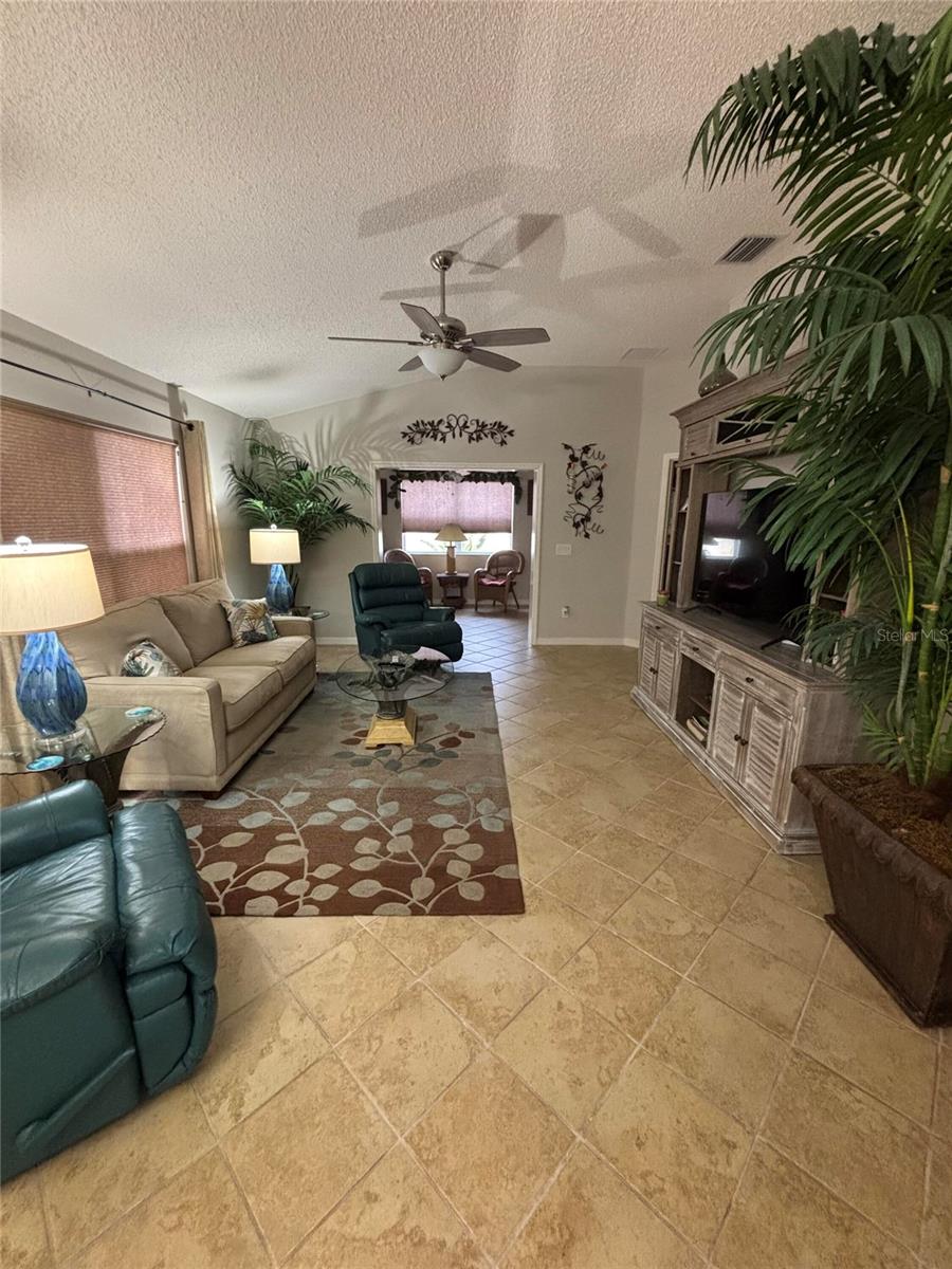 1069 BURNETTOWN PL