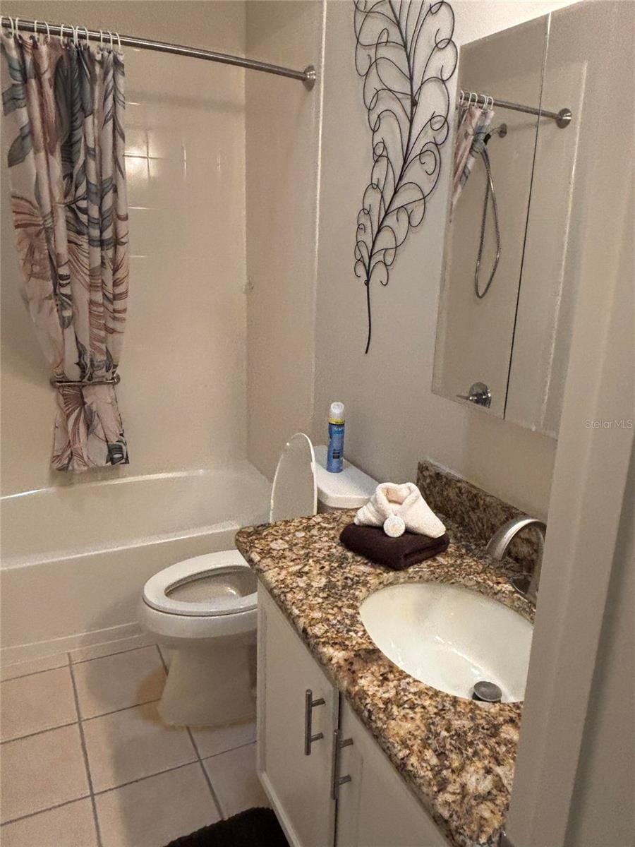 1069 BURNETTOWN PL