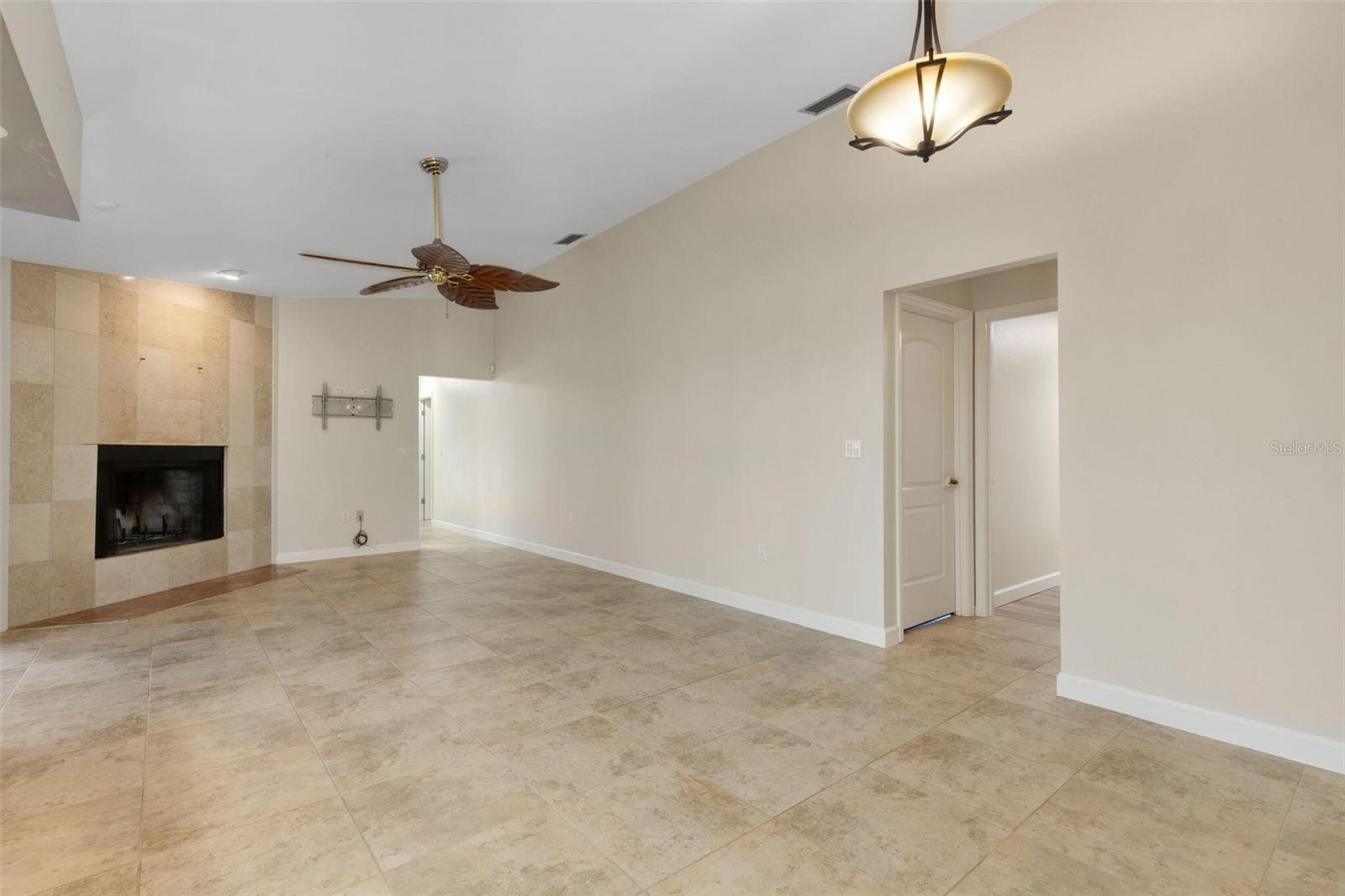 3545 OAK GROVE DR