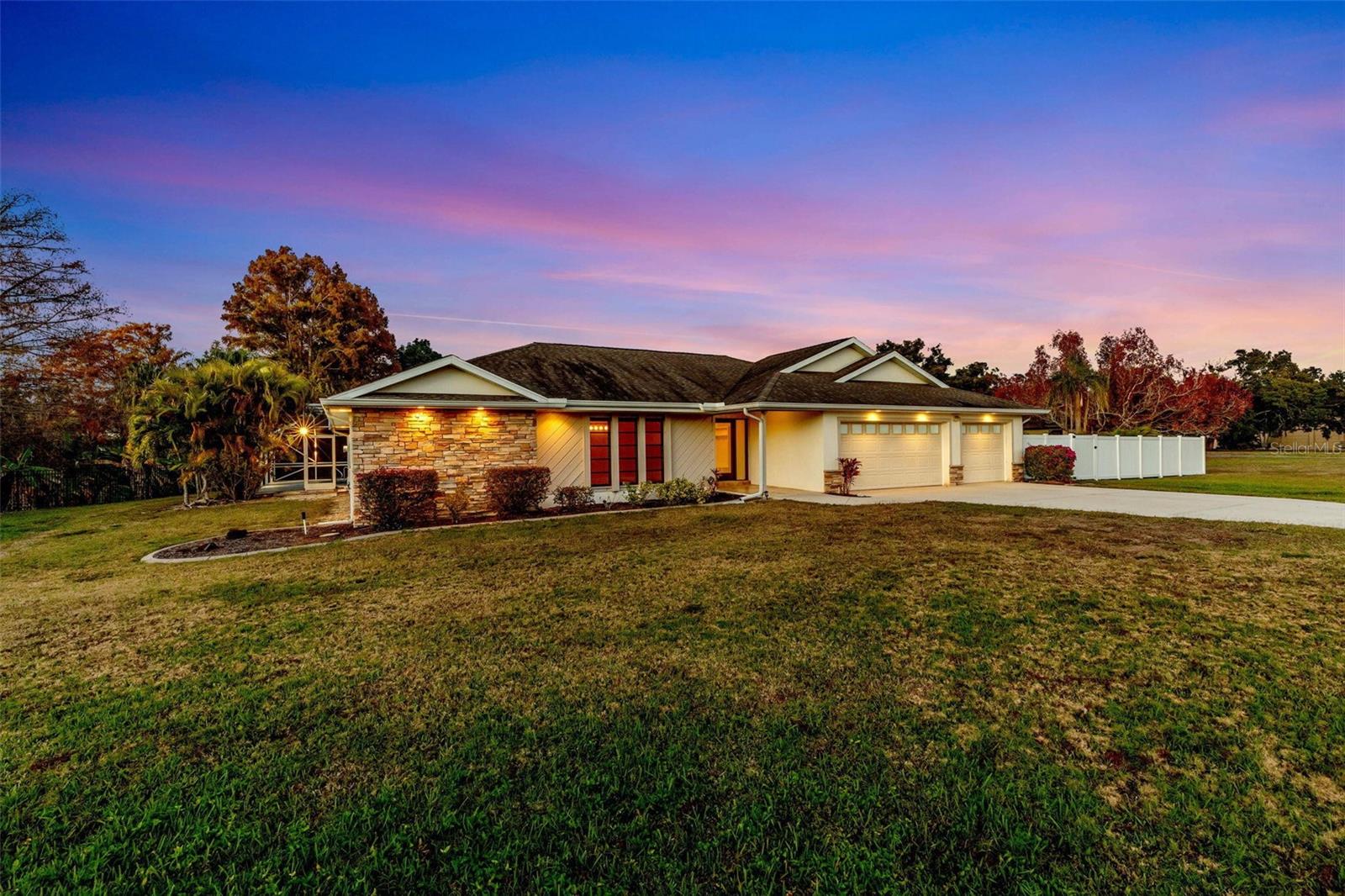 3545 OAK GROVE DR