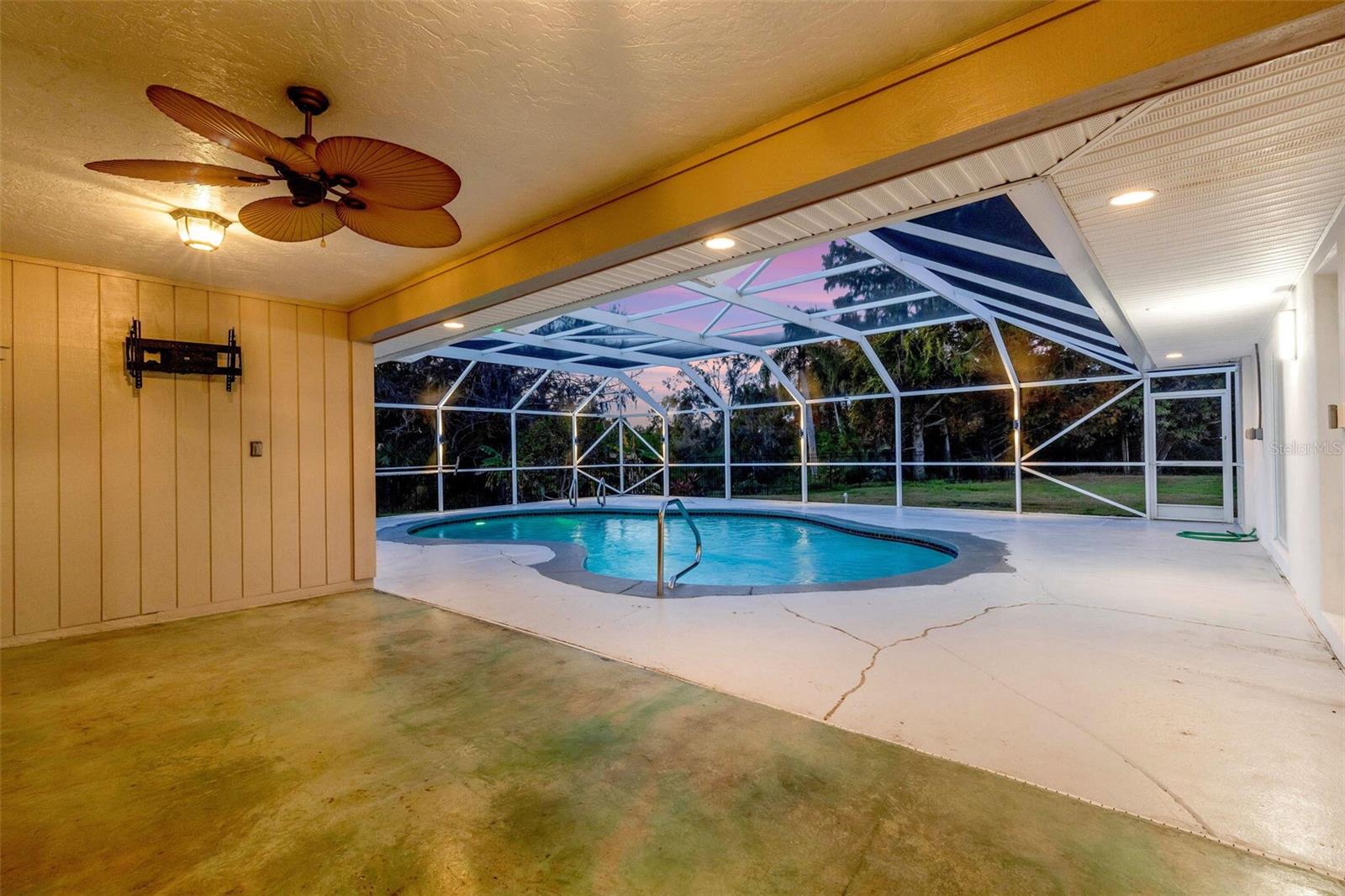 3545 OAK GROVE DR