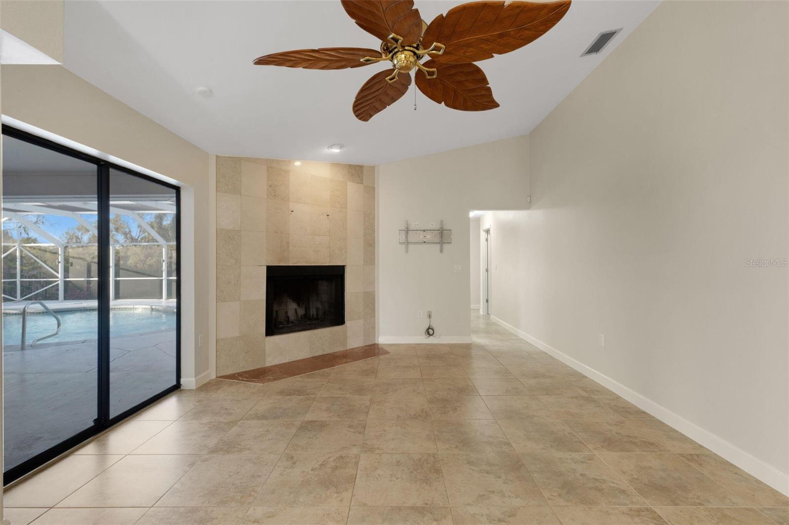 3545 OAK GROVE DR