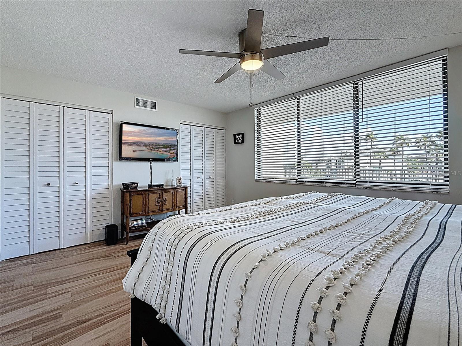 1581 GULF BLVD #102N