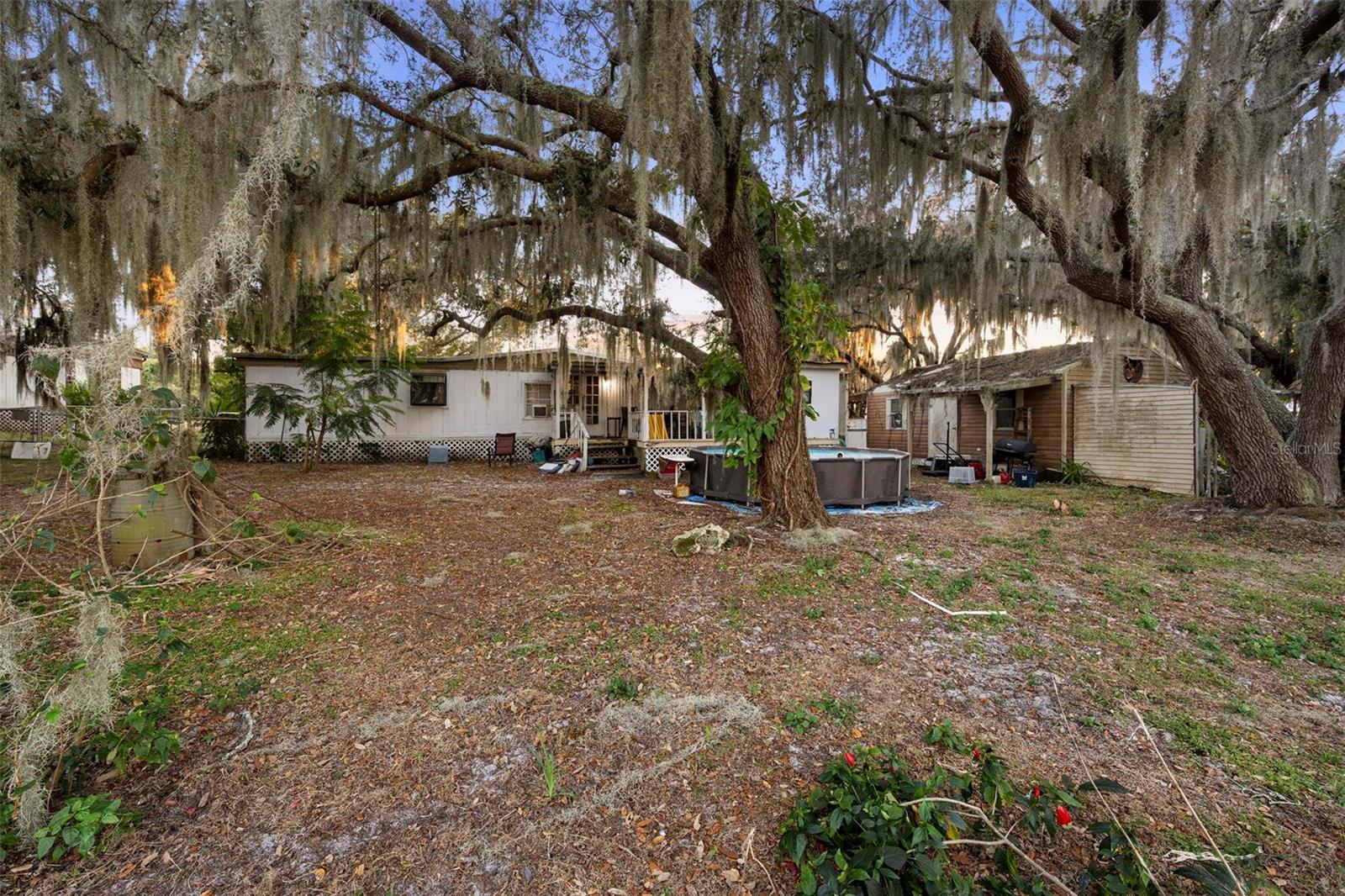 3929 COUNTRY PL