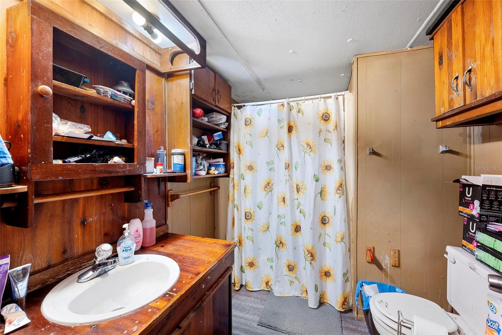 3929 COUNTRY PL