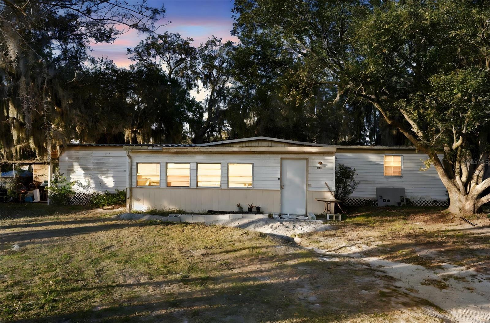 3929 COUNTRY PL