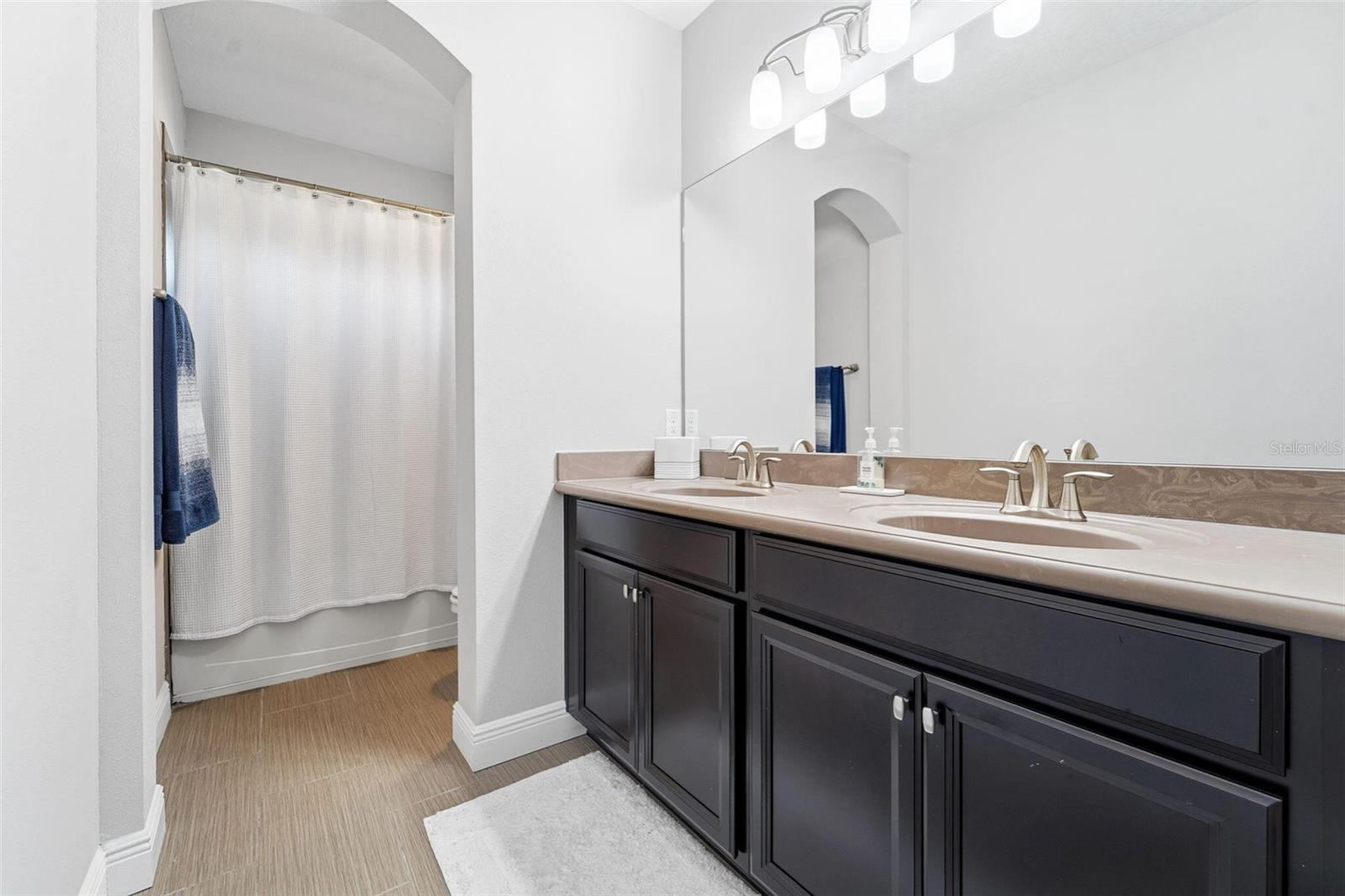 302 COCO PLUM CT