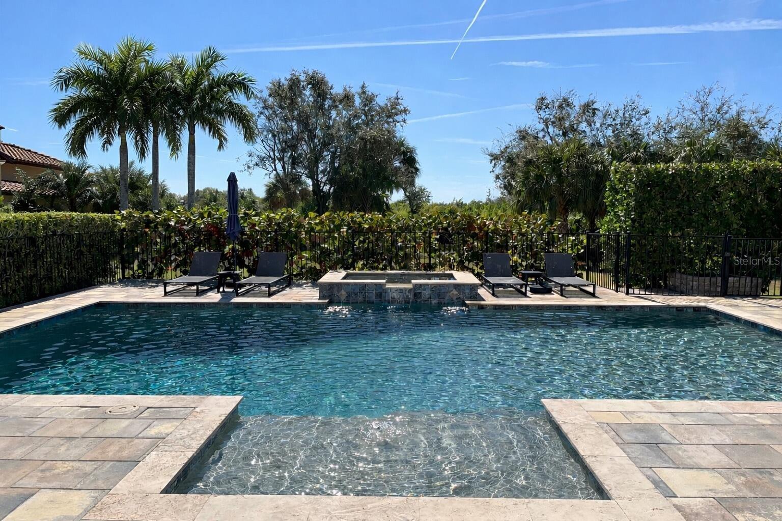 302 COCO PLUM CT