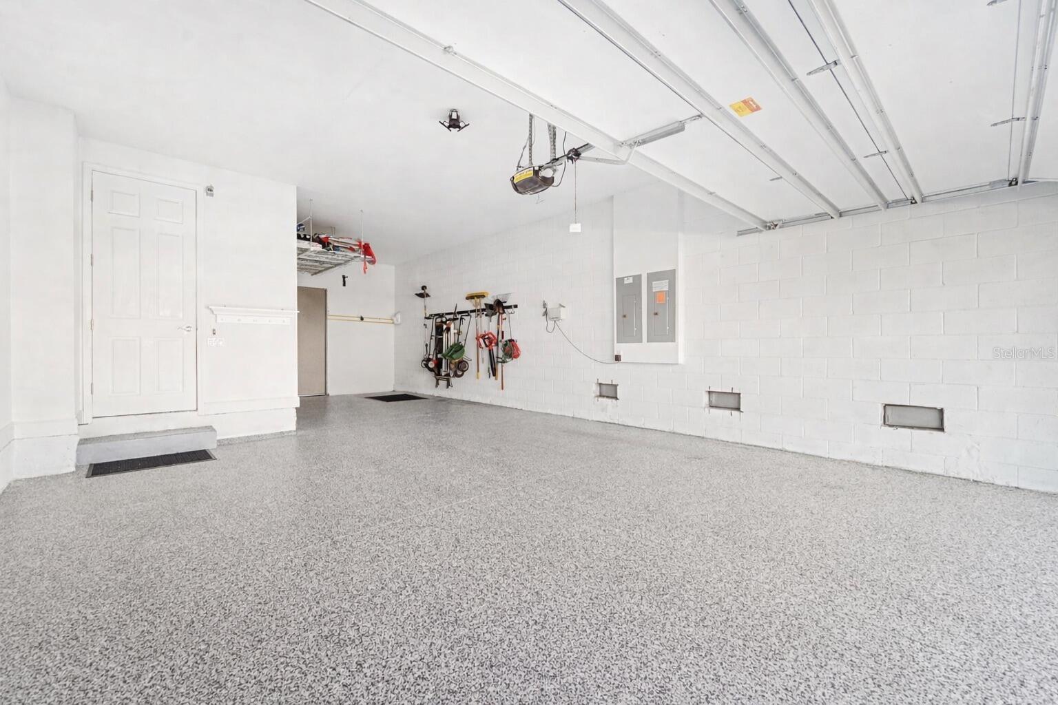 302 COCO PLUM CT