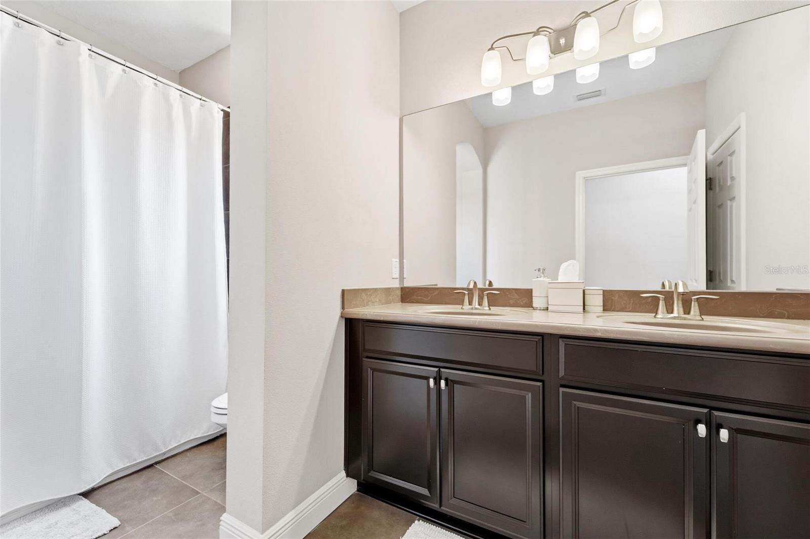 302 COCO PLUM CT