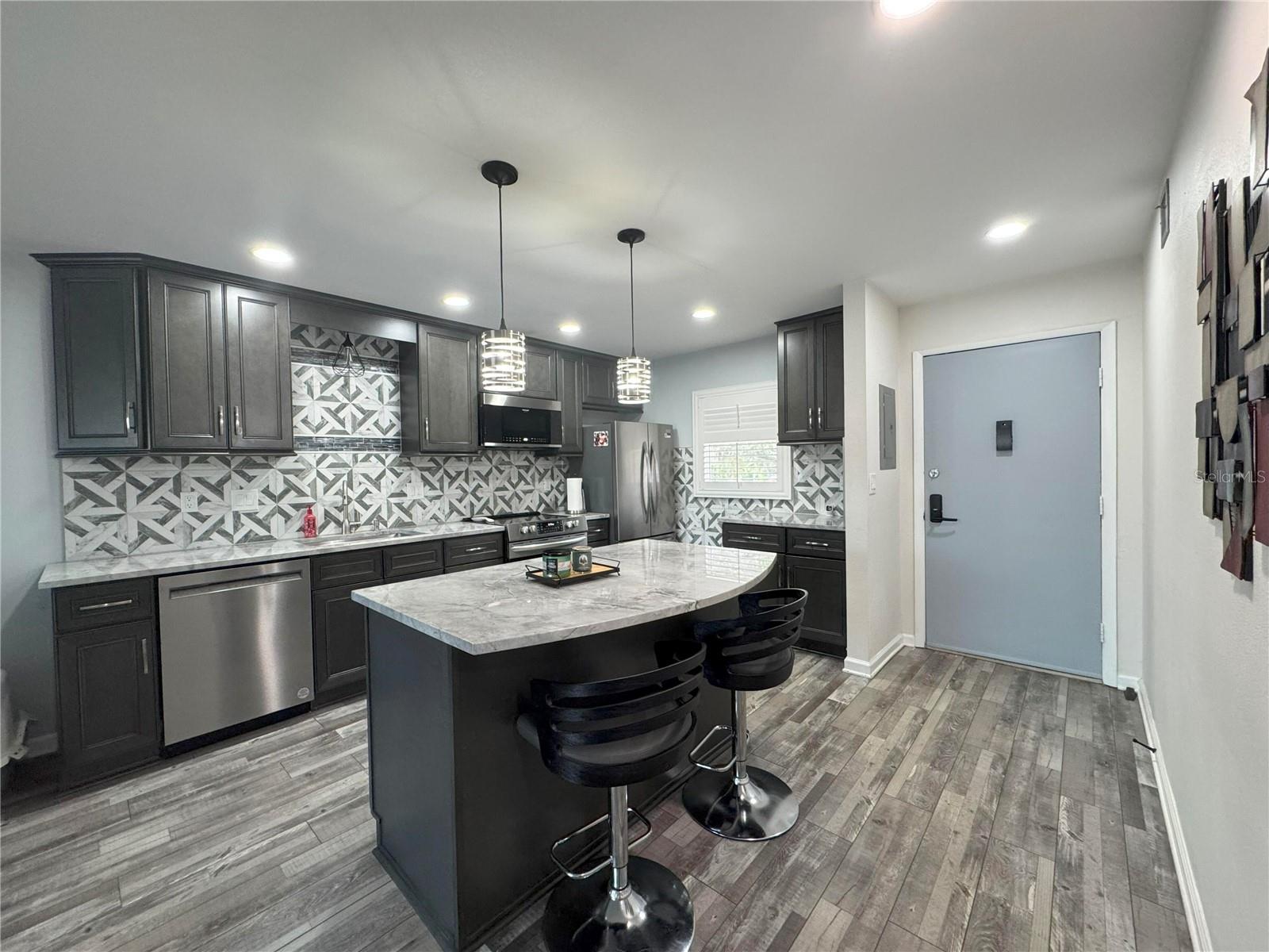 11485 OAKHURST RD #-211